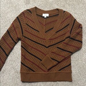 Evereve like new brown and black V-Neck Sweater